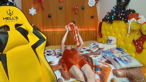 nikastarkk online show from 12/27/24, 11:53