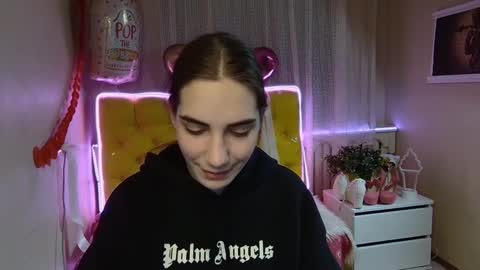 nikastarkk online show from 02/28/25, 07:56