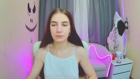 nikastarkk online show from 11/05/25, 07:36