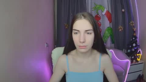 Snapshot of nikastarkk chatting on 12/16/25, 07:30 nikastarkk online show from 12/16/25, 07:30