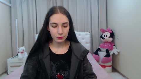 nikastarkk online show from 02/15/26, 07:32