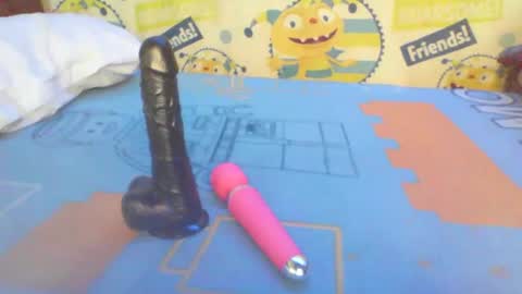 Snapshot of niki303424 chatting on 03/17/26, 05:22 niki303424 online show from 03/17/26, 05:22