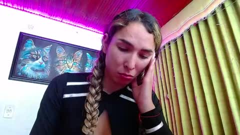 Snapshot of niki_1998 chatting on 02/05/25, 06:13 Natalia online show from 02/05/25, 06:13