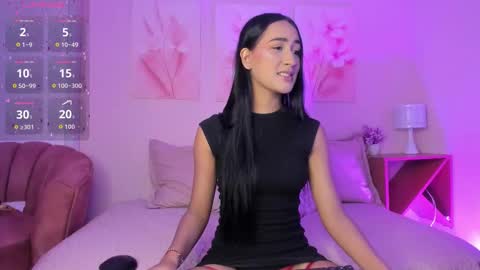 Snapshot of nikibrice chatting on 10/10/25, 07:13 online show from 10/10/25, 07:13