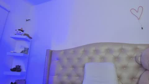 Niikii online show from 02/18/25, 03:21