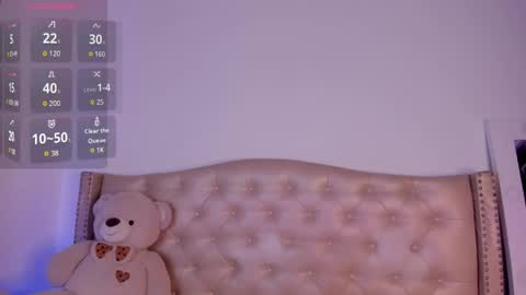 Snapshot of nikiibrooks chatting on 04/28/26, 02:49 Niikii online show from 04/28/26, 02:49