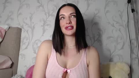 Snapshot of nikimousi chatting on 05/06/26, 03:57 nikimousi online show from 05/06/26, 03:57