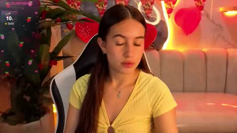 Snapshot of nikka_tx chatting on 02/16/26, 12:56 Online 2200 to 600 online show from 02/16/26, 12:56