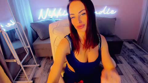 nikki_blondiee online show from 01/03/25, 10:20