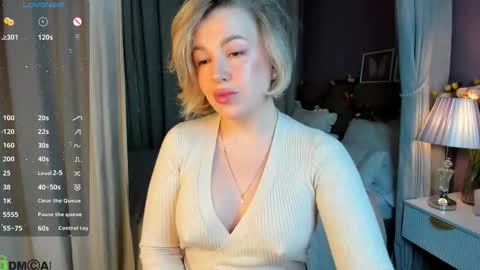 Nikki online show from 09/17/25, 12:34