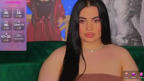 Snapshot of nikki_kardashian chatting on 12/09/24, 11:24 Nikki Kardashian online show from 12/09/24, 11:24