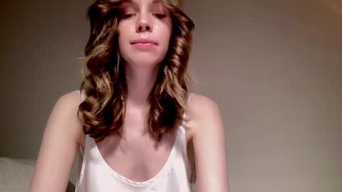 Nikki online show from 12/20/24, 01:43