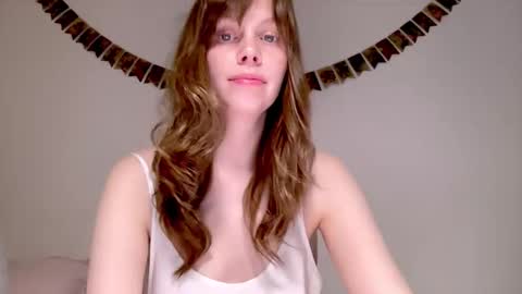 Nikki online show from 12/21/25, 10:11