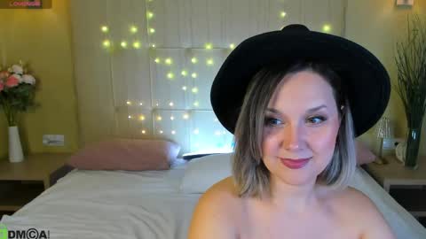Nikki online show from 05/17/26, 09:38