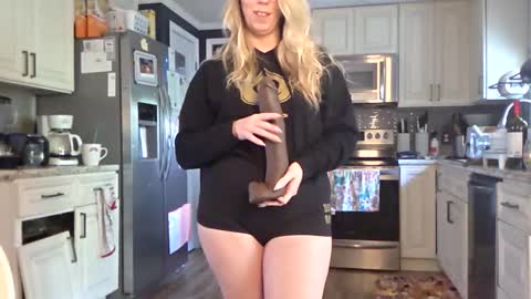 nikkib653466 online show from 05/06/26, 05:18