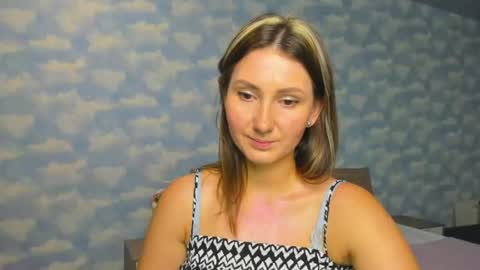 nikkikiss___ online show from 06/29/26, 03:02
