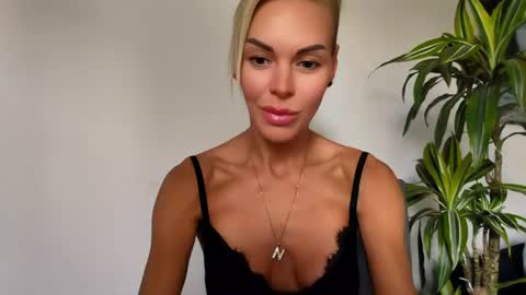Nikki Marquez online show from 06/30/26, 10:38