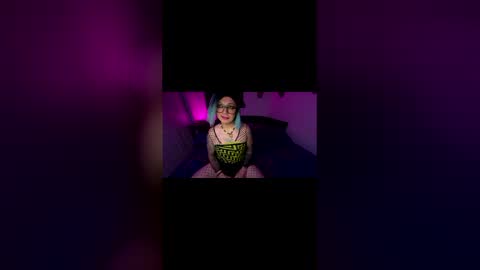 Snapshot of nikkineverlands chatting on 03/09/26, 04:27 Nikki Neverland online show from 03/09/26, 04:27