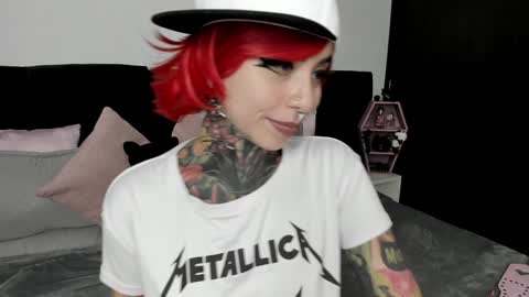 Nikki Ramone   online show from 12/20/24, 03:21