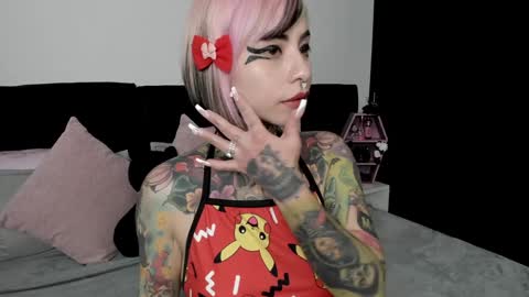 Nikki Ramone   online show from 01/29/25, 11:51