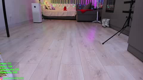 Nikki online show from 01/26/25, 02:56