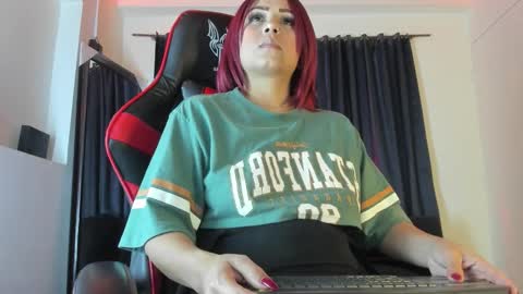   online show from 11/19/25, 04:34