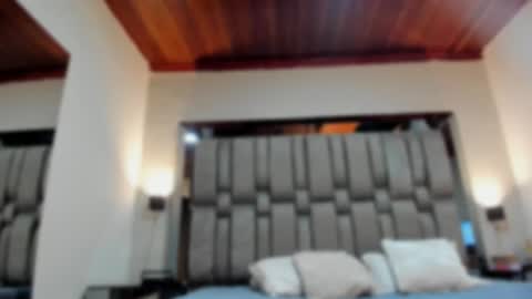     online show from 09/27/25, 11:26