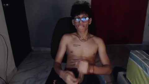 Snapshot of niklaus_wolf chatting on 10/03/25, 01:46 niklaus_wolf online show from 10/03/25, 01:46