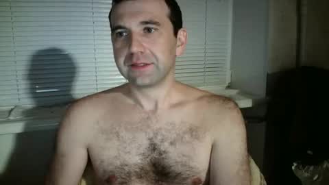 nikolas_vaz online show from 11/11/25, 09:37