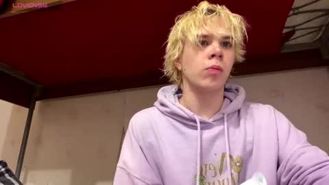 nikolasbucks online show from 12/13/25, 09:09