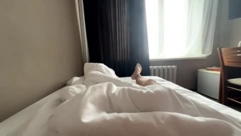 Snapshot of nikolay3032 chatting on 03/02/25, 03:02 Nikk online show from 03/02/25, 03:02