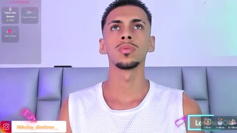 Snapshot of nikolay_dimitrov chatting on 11/14/25, 02:21 online show from 11/14/25, 02:21