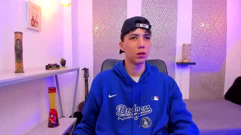    online show from 11/19/25, 04:12