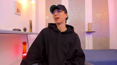    online show from 12/19/25, 04:30