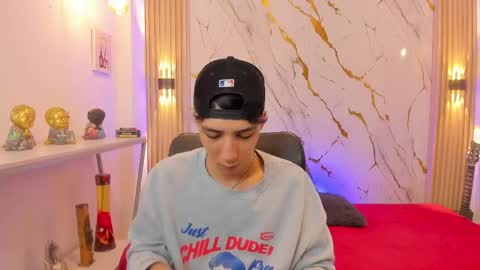    online show from 04/30/26, 04:52