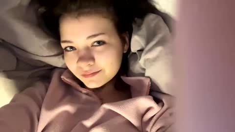 Snapshot of nikoli_naw chatting on 02/22/25, 08:20 nikoli_naw online show from 02/22/25, 08:20