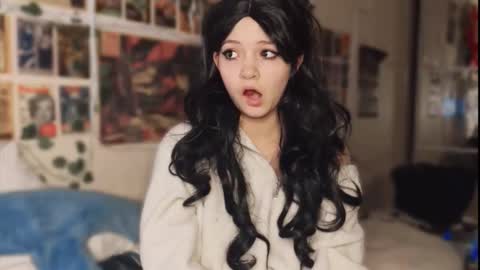 Snapshot of nikoli_naw chatting on 10/19/25, 03:45 nikoli_naw online show from 10/19/25, 03:45