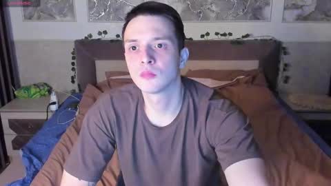 Snapshot of nikolos_vise chatting on 01/22/25, 02:14 Nikolos online show from 01/22/25, 02:14