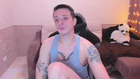 Snapshot of nikolos_vise chatting on 01/26/25, 06:48 Nikolos online show from 01/26/25, 06:48