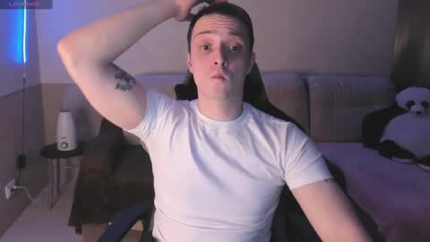 Snapshot of nikolos_vise chatting on 02/04/25, 02:21 Nikolos online show from 02/04/25, 02:21