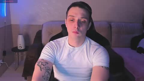 Snapshot of nikolos_vise chatting on 02/04/25, 05:34 Nikolos online show from 02/04/25, 05:34