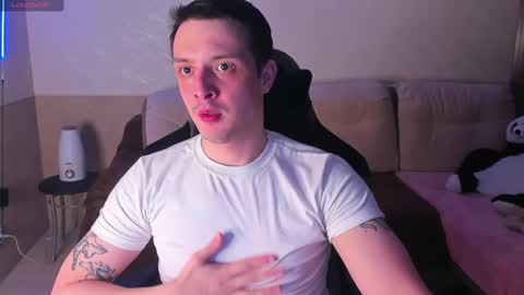 Snapshot of nikolos_vise chatting on 02/09/25, 03:45 Nikolos online show from 02/09/25, 03:45