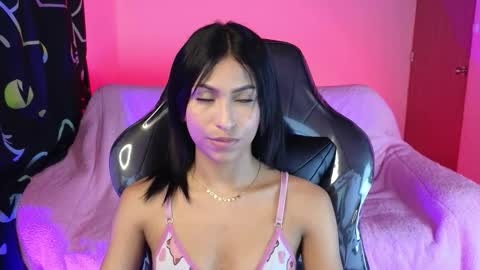 Snapshot of nikolwalter chatting on 03/18/26, 01:42 nikolwalter online show from 03/18/26, 01:42