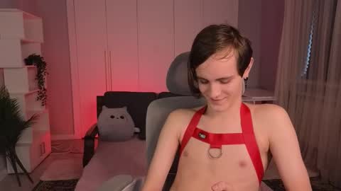 Snapshot of nikompell chatting on 02/09/25, 04:57 niko online show from 02/09/25, 04:57