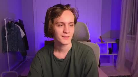 Snapshot of nikompell chatting on 02/26/25, 04:58 niko online show from 02/26/25, 04:58