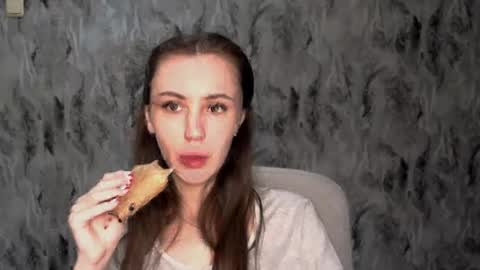 Snapshot of nikonara_ chatting on 07/23/26, 11:08 nikonara_ online show from 07/23/26, 11:08