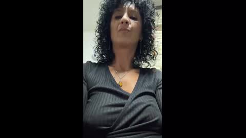 nikol online show from 10/01/25, 06:25