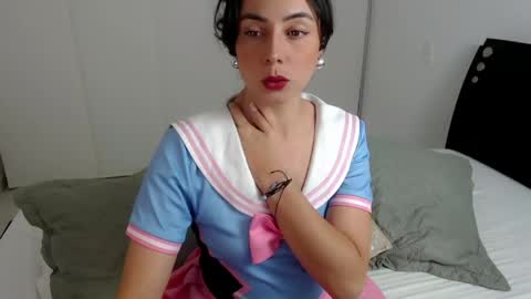 Snapshot of niky_blue chatting on 04/18/26, 01:53 niky_blue online show from 04/18/26, 01:53