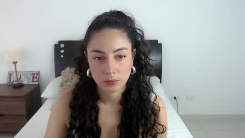 Snapshot of niky_blue chatting on 05/04/26, 12:23 niky_blue online show from 05/04/26, 12:23