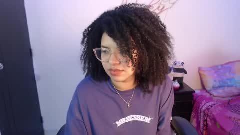 Snapshot of niky_golden chatting on 01/21/25, 09:24 Nicole GTM-5 1100 pm - 700 am online show from 01/21/25, 09:24